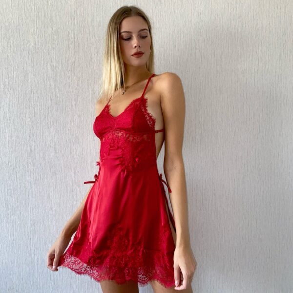 Felicity's Sexy Backless Nightdress
