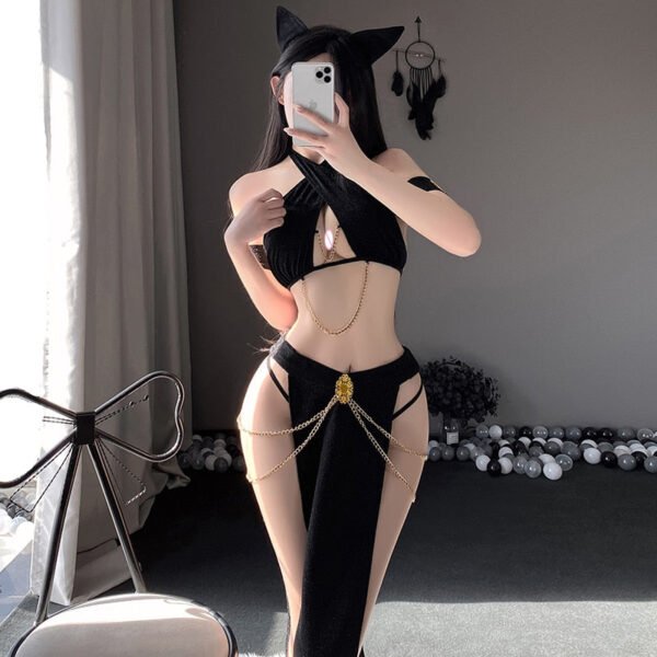 Zendaya's Sexy Cat Cosplay