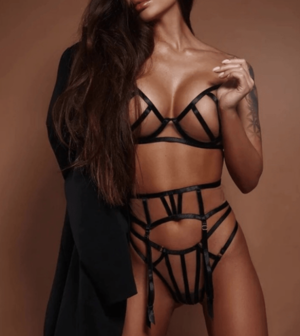 Layla Three Piece Sheer Lingerie Set - Image 2