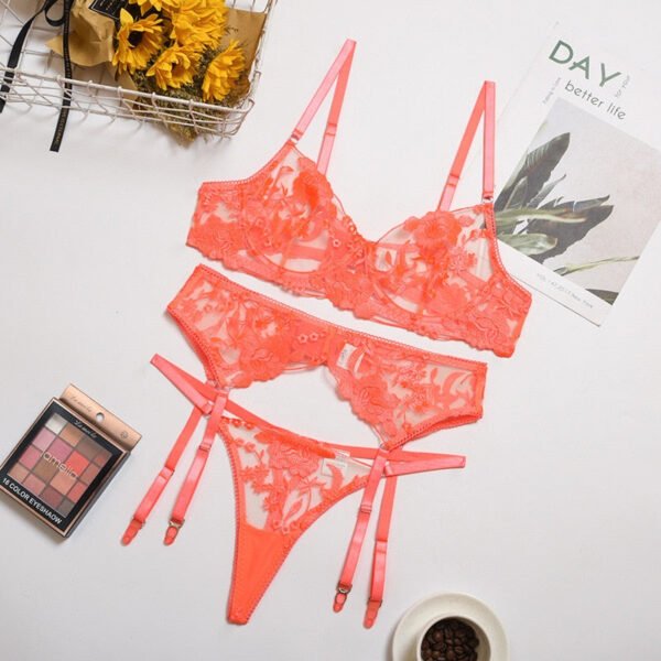 Nora Lingerie Set - Image 16