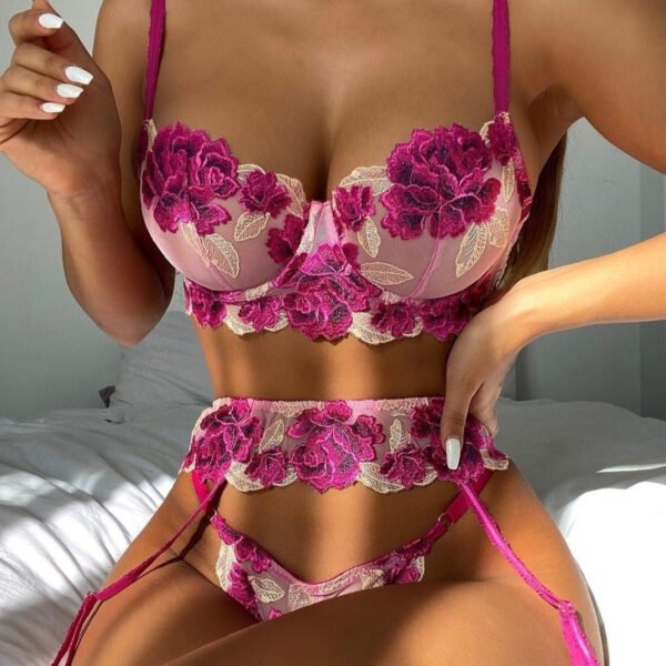 Ellie Lingerie Set