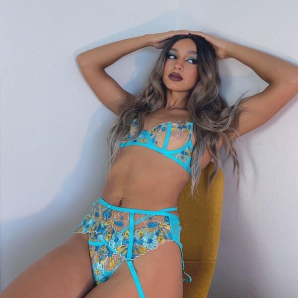 Flora Lingerie Set - Image 19