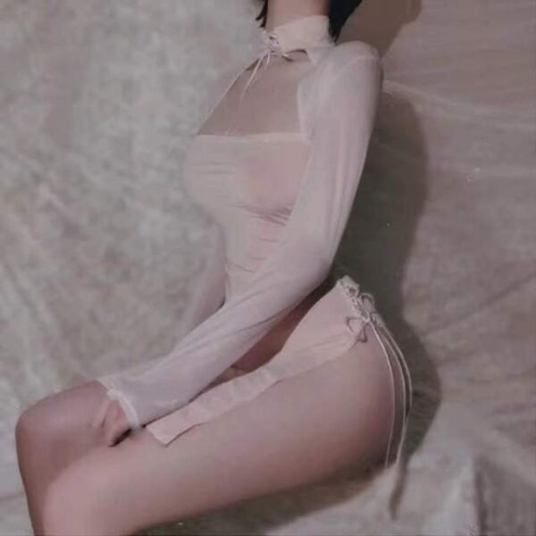 Vera's Sexy Nightdress - Image 3